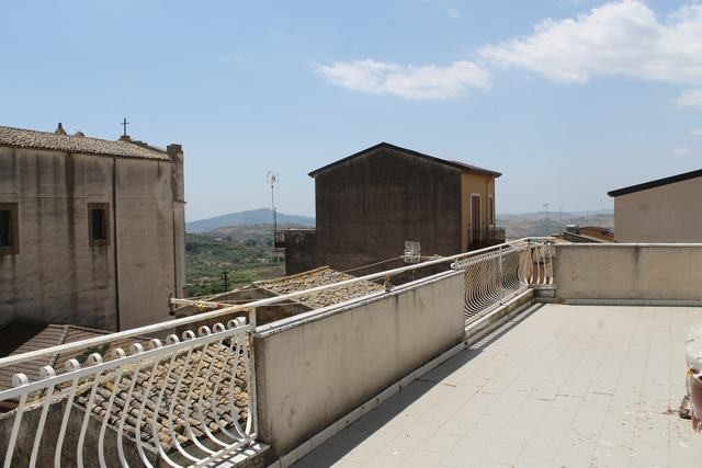 CASA TAMMUZZO PERRONE – VIA D'ANGELO E VIA DELLE SCUOLE