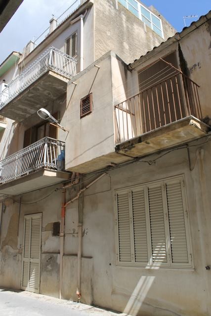CASA TAMBUZZO VIA ROMA E VIA CINQUEMANI