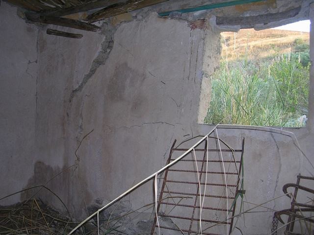 TERRENO E CASA GRIMALDI CDA BISSANA
