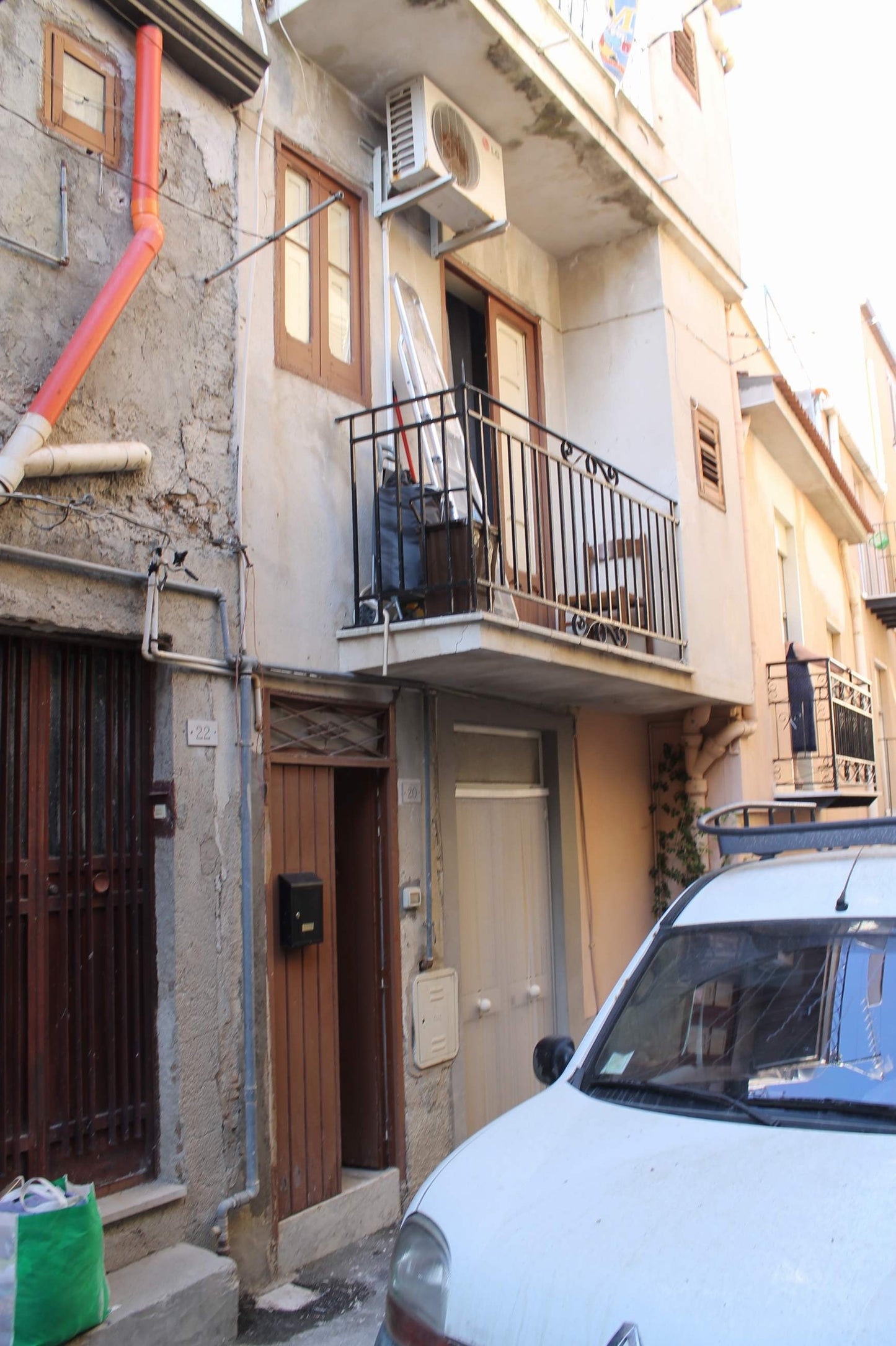 CASA SOPHIE – VIA CARUBIA