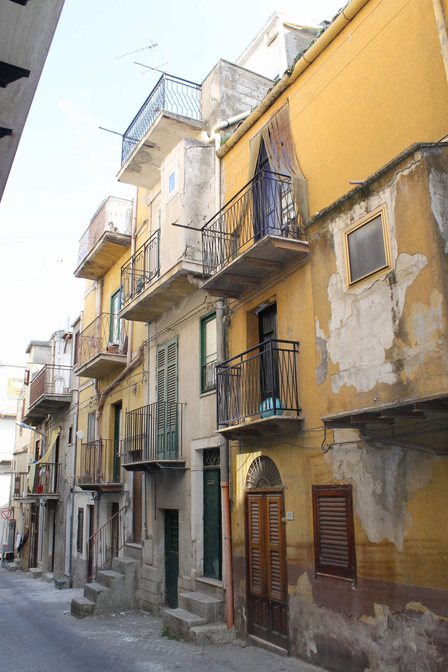 CASA PERCONTI VIA MONTUORO