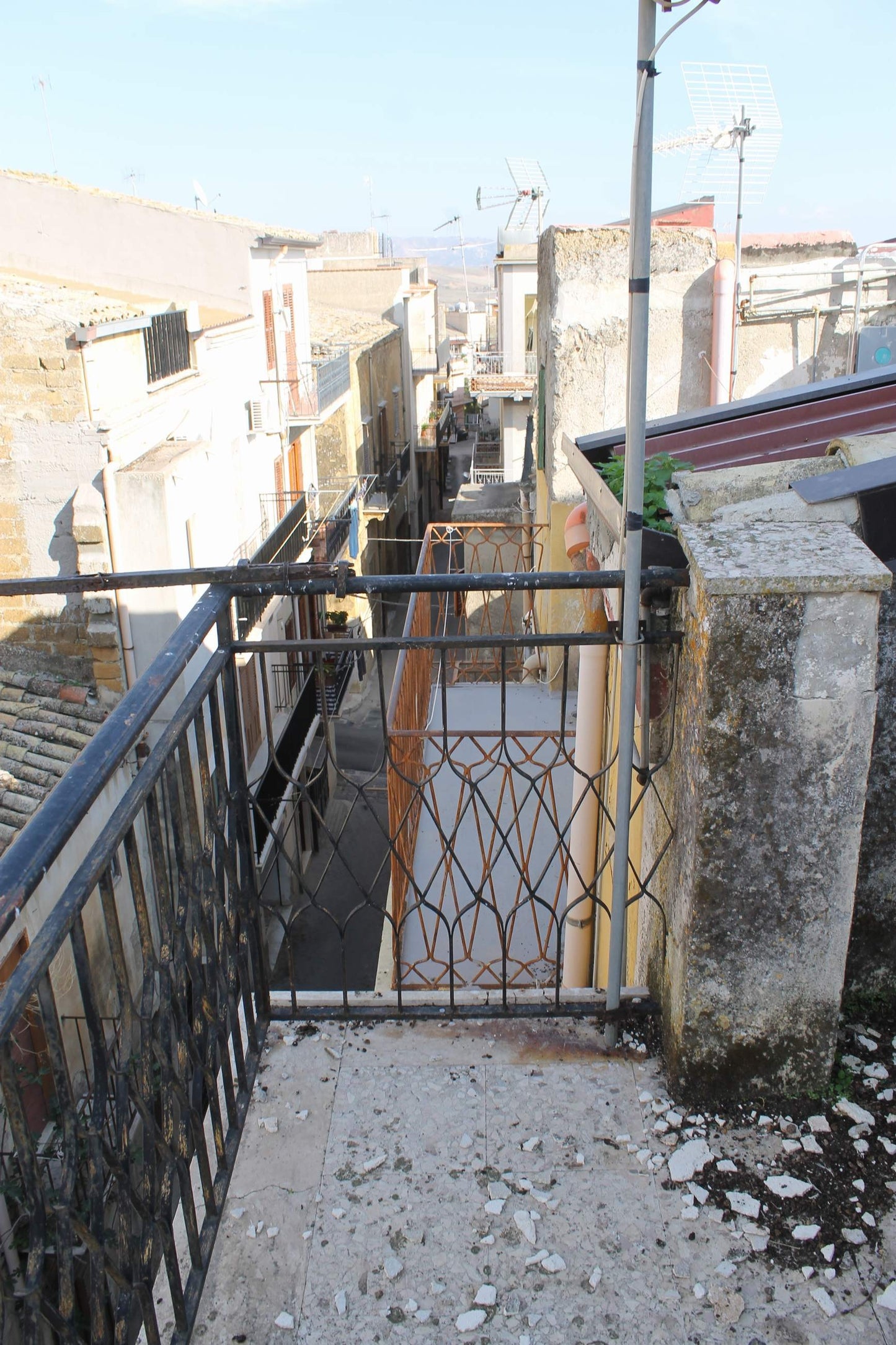 CASA PERCONTI VIA MONTUORO