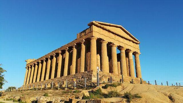 APPARTAMENTO SICULIANA VIA ROMA/DELL’OLIVO