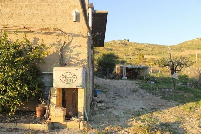 HOUSE AND LAND SCHEMBRI GINO