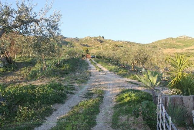 HOUSE AND LAND SCHEMBRI GINO