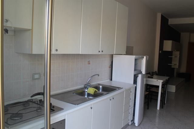 APT VIZZI PRIMO PIANO E PIANO TERRA - VIA CINQUEMANI