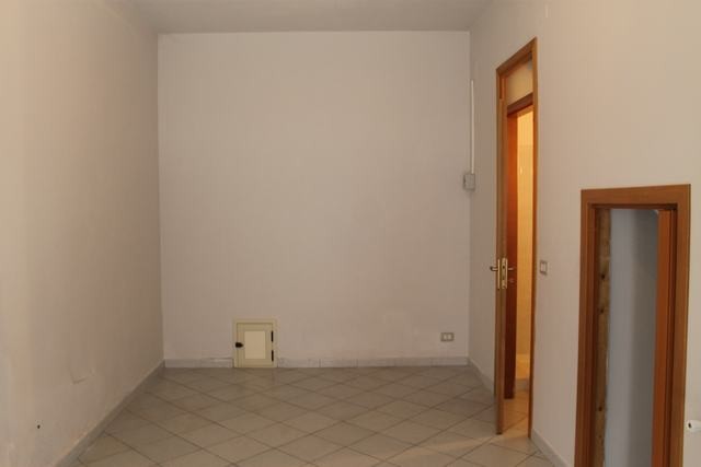APT VIZZI PRIMO PIANO E PIANO TERRA - VIA CINQUEMANI