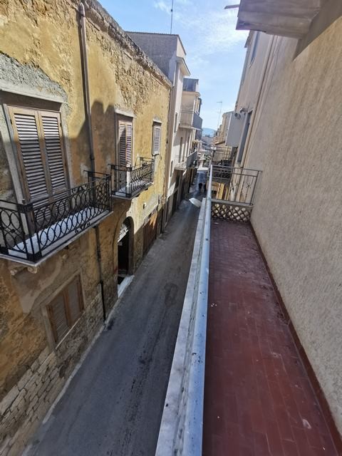 CASA TAORMINA – CORNER OF VIA MARTORANA AND SALITA CARMELO