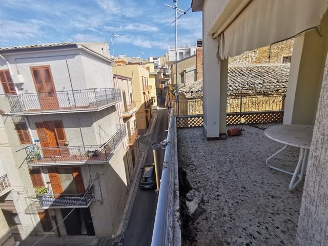 CASA TAORMINA – CORNER OF VIA MARTORANA AND SALITA CARMELO
