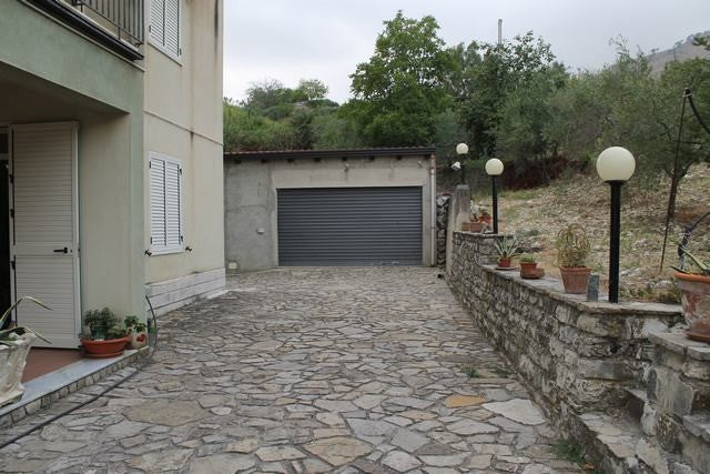 VILLA E TERRENO MARCHETTA – MONTI SICANI (AG)