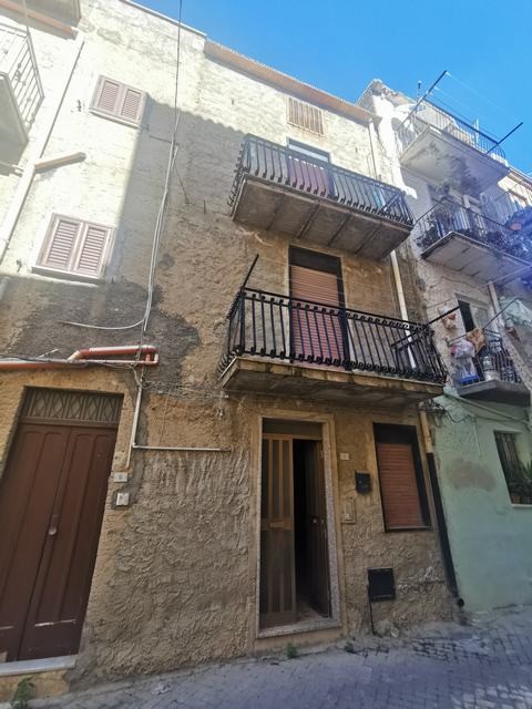 CASA ADAMO VIA NAPOLI