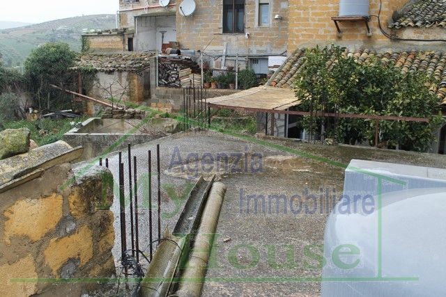 CASA LO MONACO VIA DON GERLANDO RE - PROPERTY IN SICILY