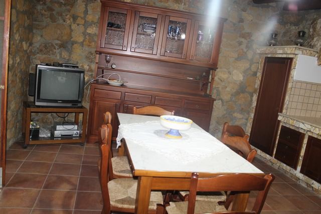 VILLA CON PISCINA - CARUBIA CDA MARULLO