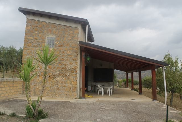 VILLA E TERRENO VINCENZO – CDA CANALARO