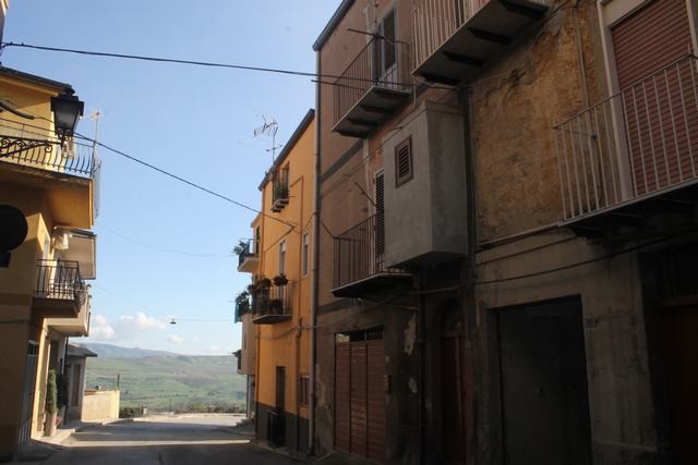 CASA DI PRAZZA – CORSO CINQUEMANI
