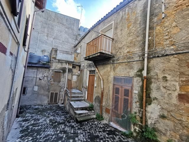 CASA CASTELLANO VICOLO MULE'