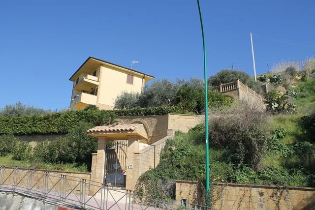 VILLA SILVANA – CORSO VITTORIO EMANUELE