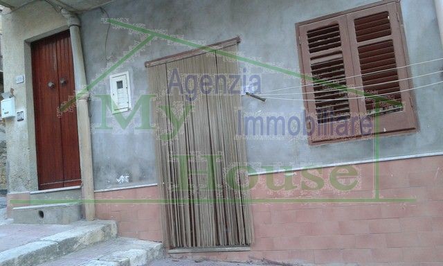 CASA D'ANGELO SALITA CARMELO E VIA TAMBURELLO - PROPERTY IN SICILY