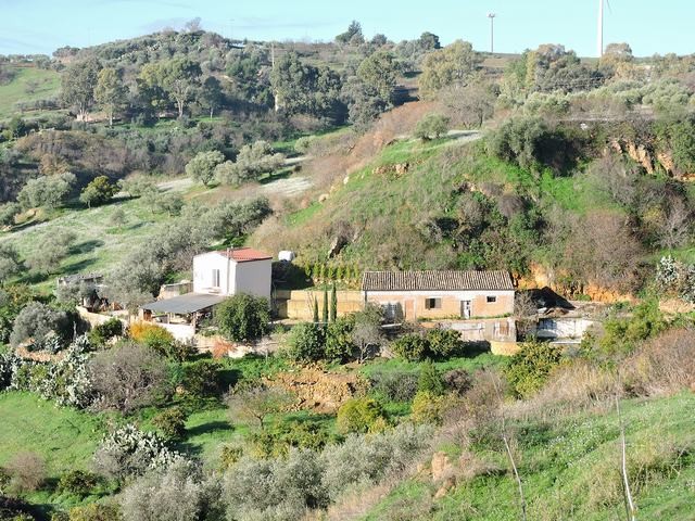 PANORAMIC HOUSE AND LAND CALDERONE CALDARELLE