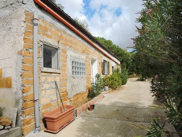 PANORAMIC HOUSE AND LAND CALDERONE CALDARELLE