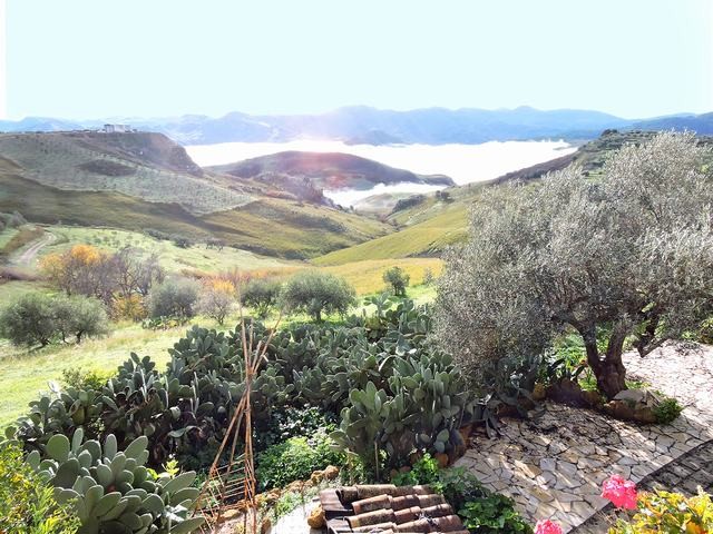 PANORAMIC HOUSE AND LAND CALDERONE CALDARELLE