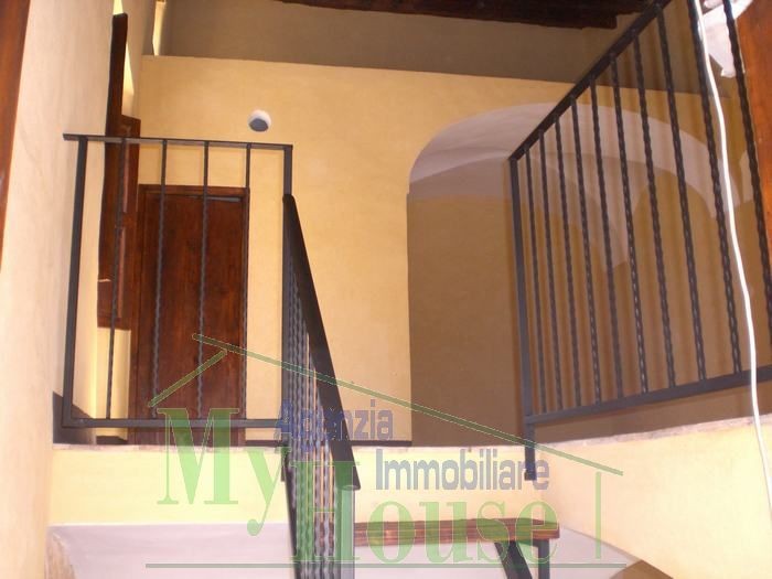 HISTORIC STONE HOUSE IN VIA GIUSEPPE LA CORTE - PROPERTY IN SICILY