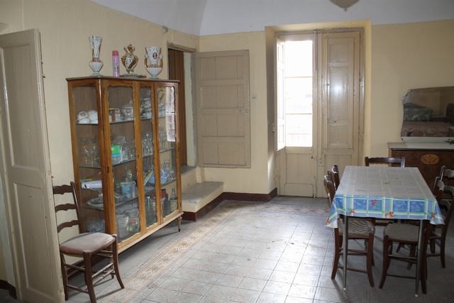 CASA CANNATELLA VIA CRISPI