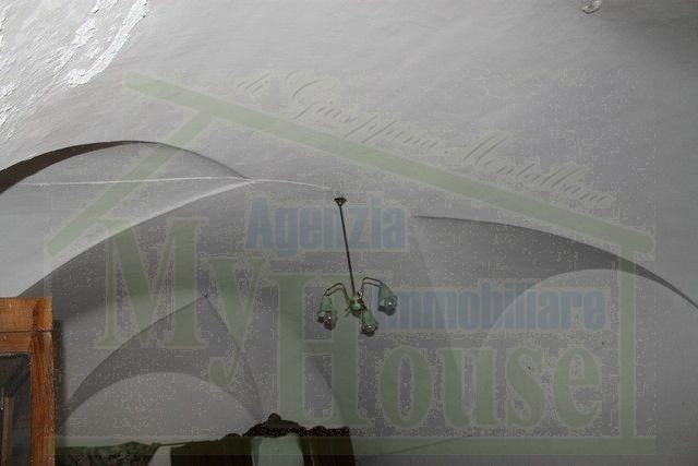 GARAGE MARTORANA VIA CORDOVA - PROPERTY IN SICILY