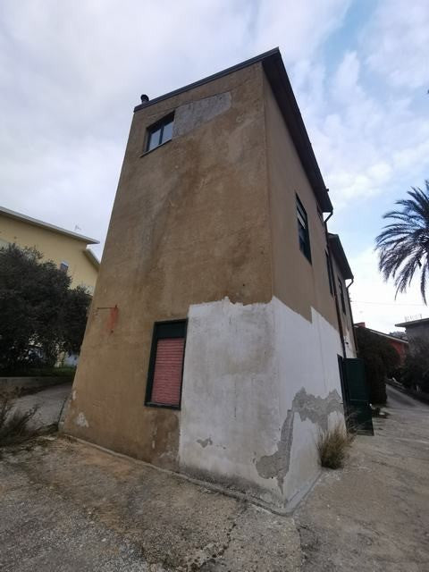 VILLA CON GIARDINO - VILLA FELICE