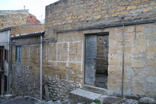 MAGAZZINO CIRAOLO – ARAGONA (AG)