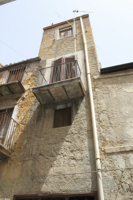 CASA CICCHIRILLO VIA MONTUORO E VIA POGGIO