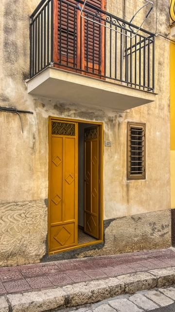 CASA MIYUKI – VIA ROMA (PIANO TERRA E PRIMO PIANO)