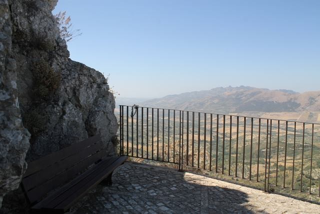 CASA A GIULIANA (PA)