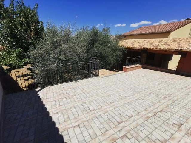 HOUSE AND LAND GUIDA - CORSO CINQUEMANI ARCURI