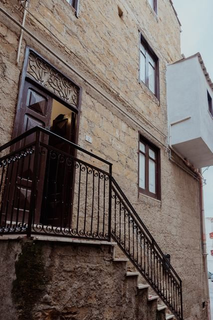 CASA GLADSTONE LARGO STAZZONE