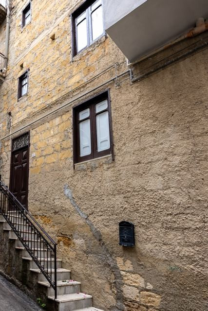 CASA GLADSTONE LARGO STAZZONE