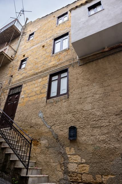 CASA GLADSTONE LARGO STAZZONE