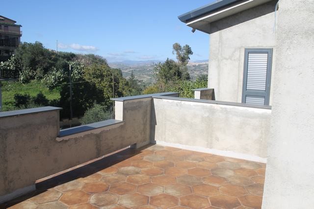 VILLA E TERRENO LETO – SANT'ANGELO MUXARO (AG)