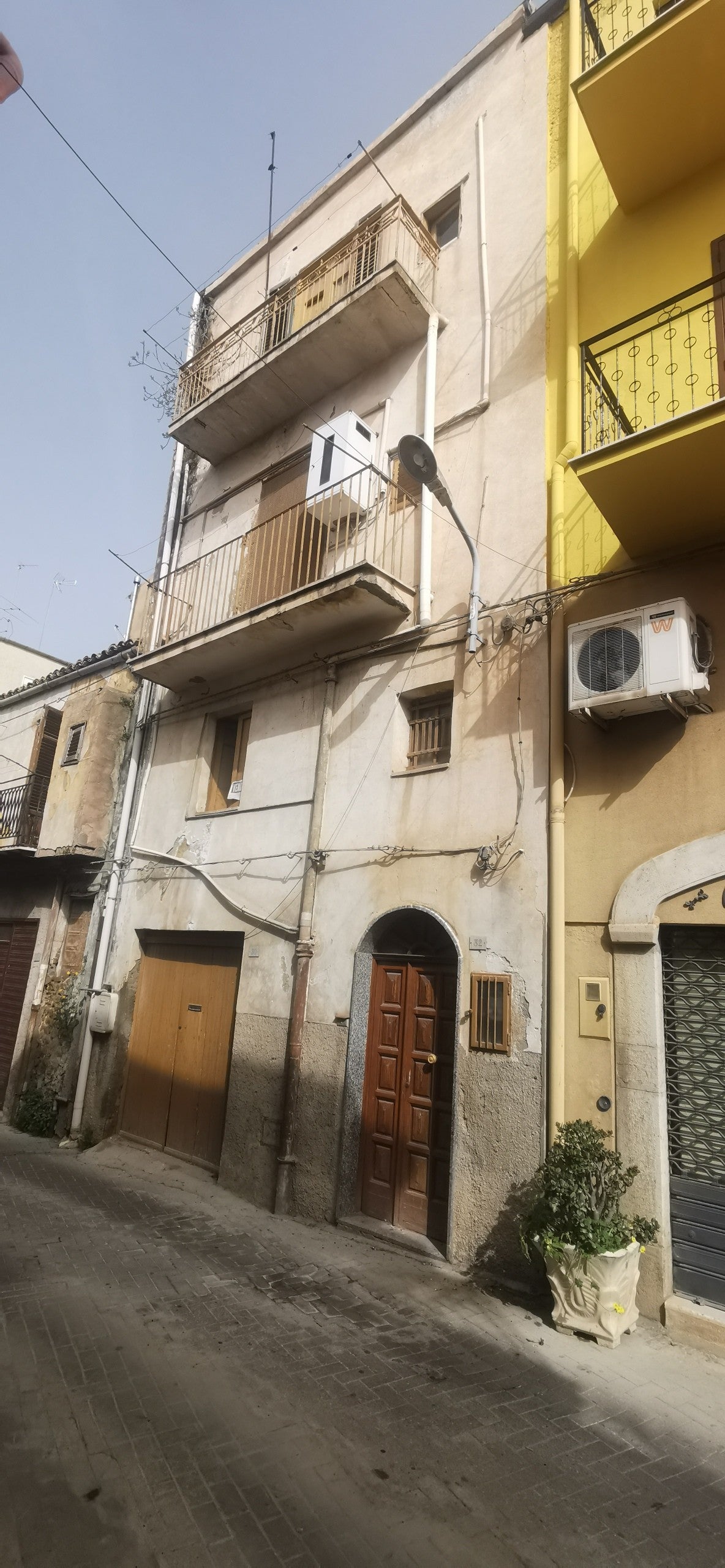 CASA CHIAZZA VIA CORDOVA