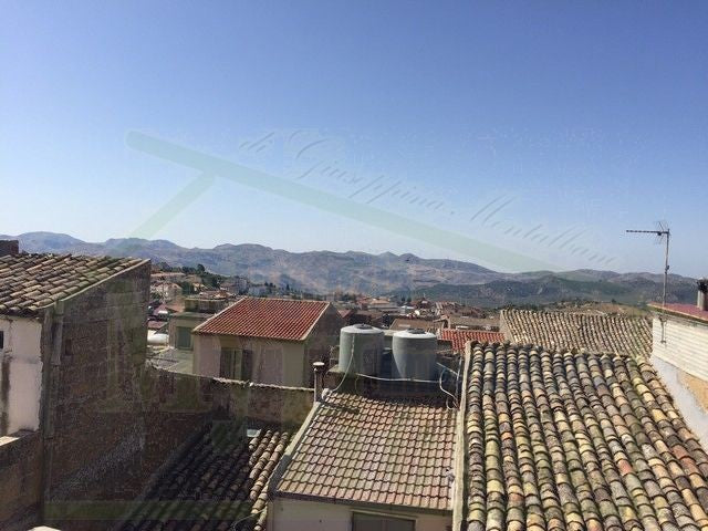 CASA DI MARIA VIA POGGIO E VIA MONTUORO - PROPERTY IN SICILY