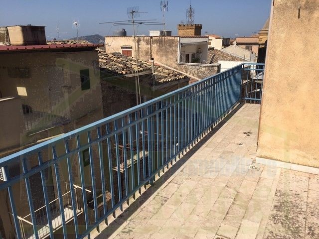 CASA DI MARIA VIA POGGIO E VIA MONTUORO - PROPERTY IN SICILY