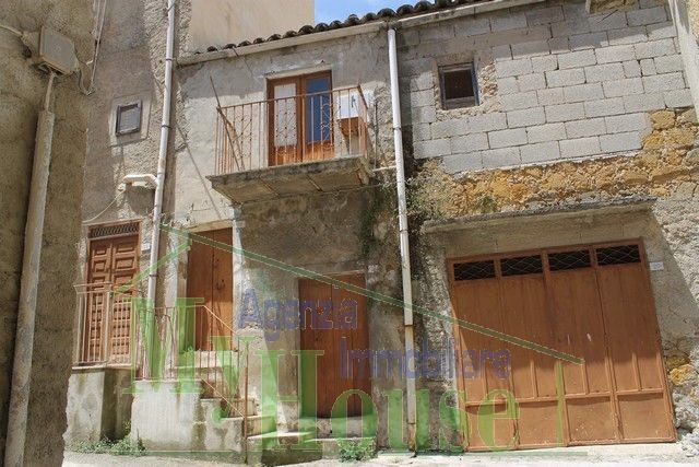 CASA GIUSEPPE VICOLO RIGGIO - PROPERTY IN SICILY