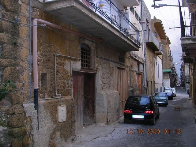 MANGIONE GARAGE VIA CUFFARO