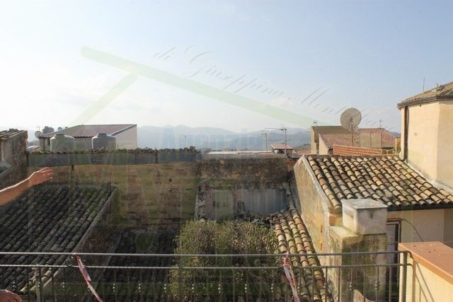 CASA PERCONTI CORSO CINQUEMANI