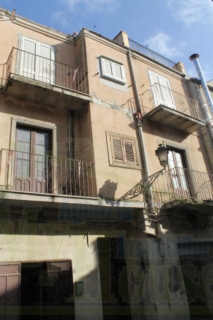 CASA PERCONTI CORSO CINQUEMANI