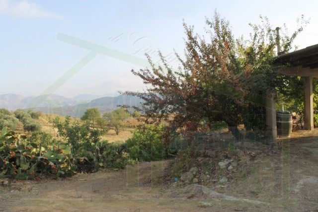 HOUSE AND LAND MICHELE – CDA CASTELLACCIO - PROPERTY IN SICILY