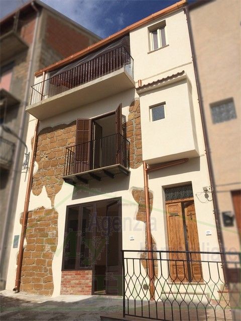 Casa Adriano via Amormino