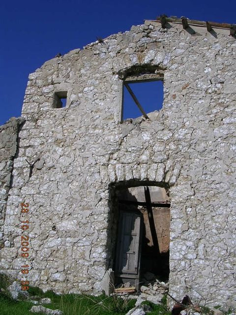 TERRENO E CASA ALFANO CDA SAVARINI