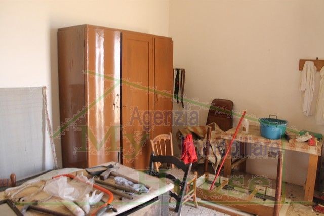 HOUSE AND LAND PARRINO IN CONTRADA CABIBI (ALESSANDRIA)