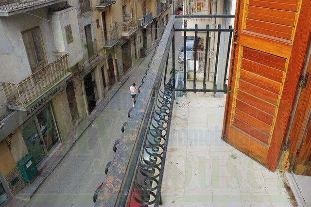 CASA CONIGLIO - CORSO VITTORIO EMANUELE - PROPERTY IN SICILY